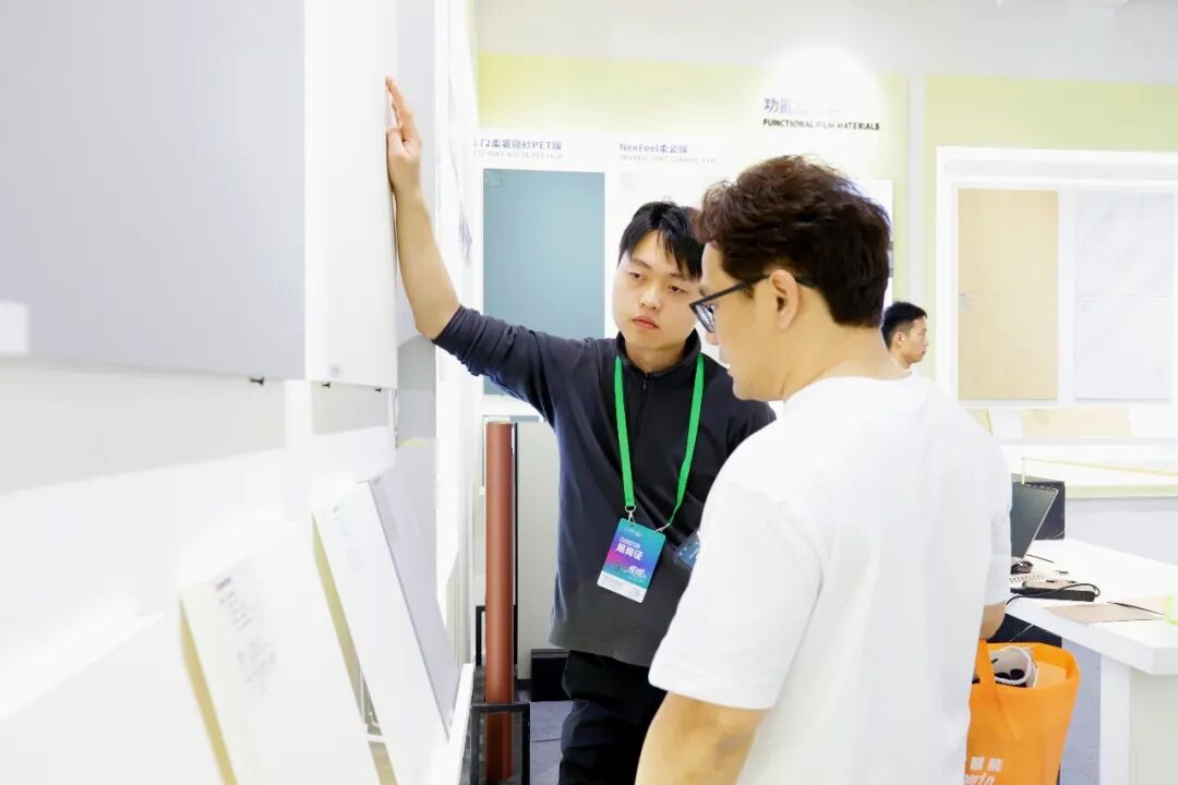 邦弗特亮相临沂全屋定制展首日:解锁板材新价值