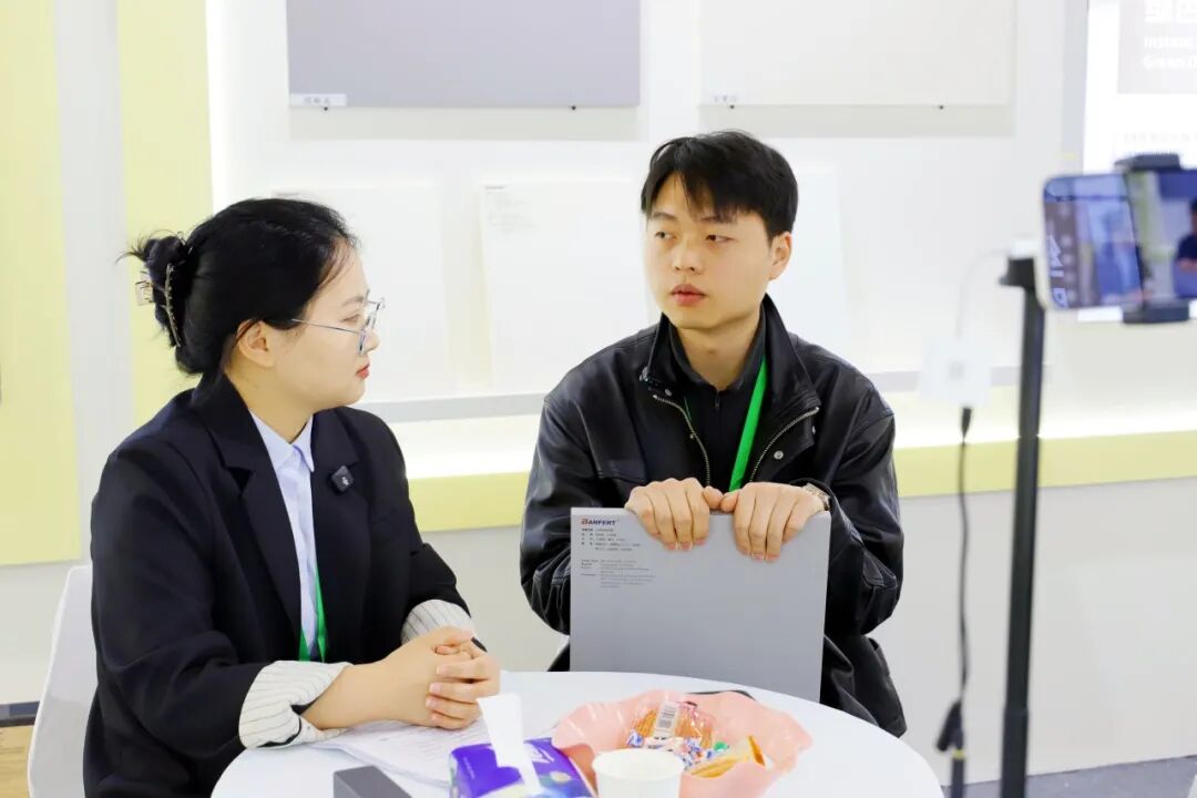 邦弗特亮相临沂全屋定制展首日:解锁板材新价值
