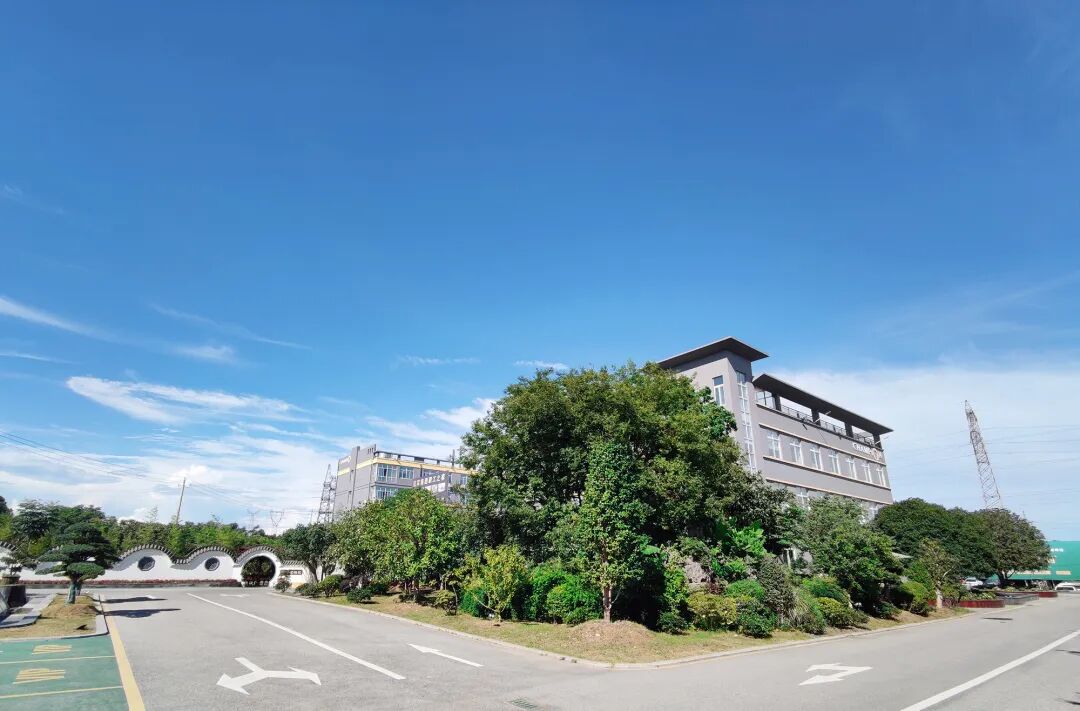 冠军集团吹响上市号角！25年报发布会暨管理层大会圆满召开